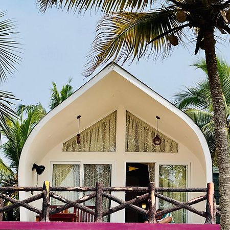 Maadathil Cottages & Beach Resort Varkala Eksteriør billede