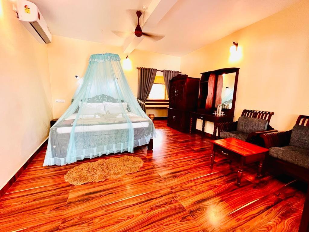 Maadathil Cottages & Beach Resort Varkala Eksteriør billede