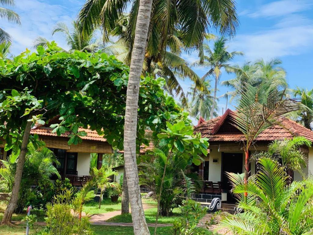Maadathil Cottages & Beach Resort Varkala Eksteriør billede