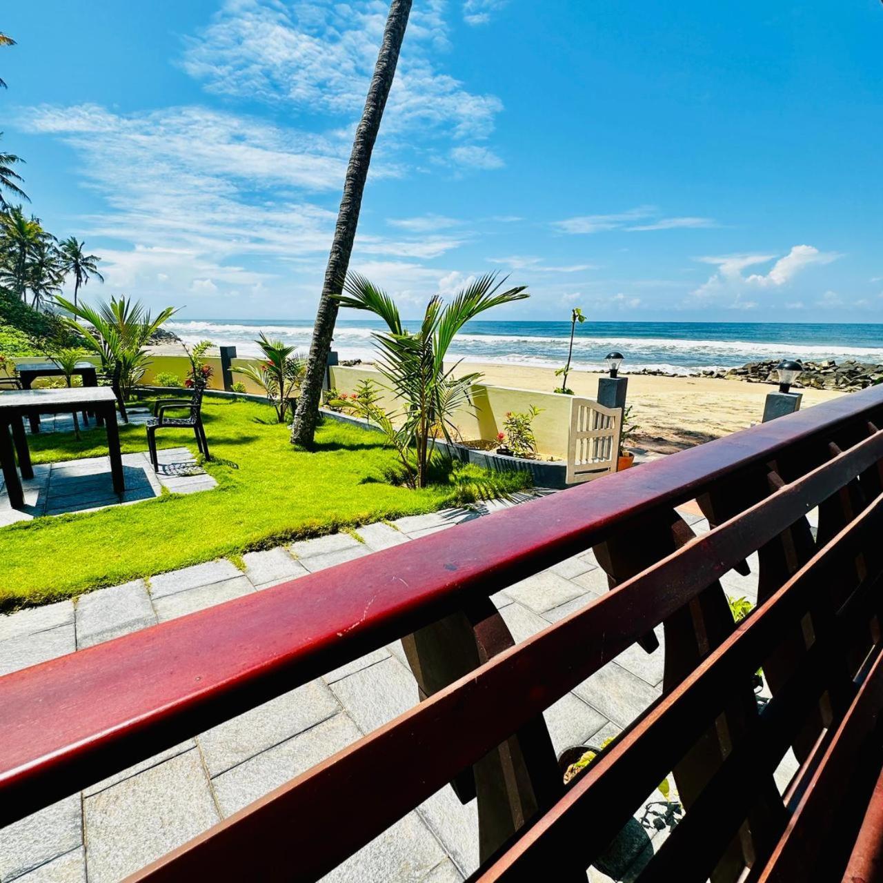 Maadathil Cottages & Beach Resort Varkala Eksteriør billede